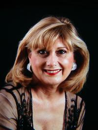 Karen Giorgio - Entertainer - Singer - Pianist